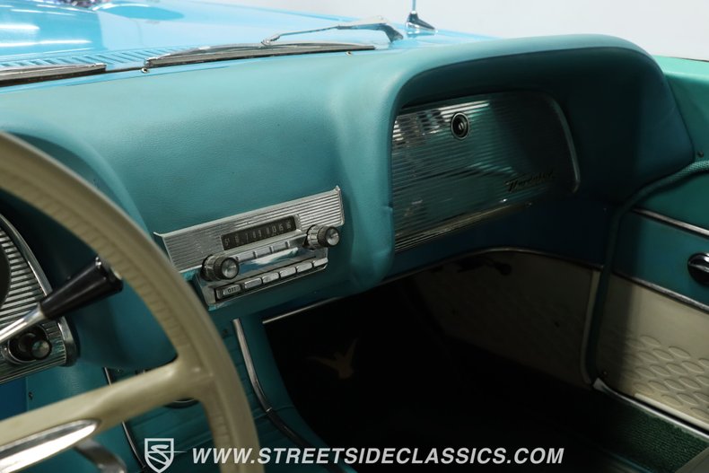 Ford-Thunderbird-1958-Turquoise-Turquoise-35
