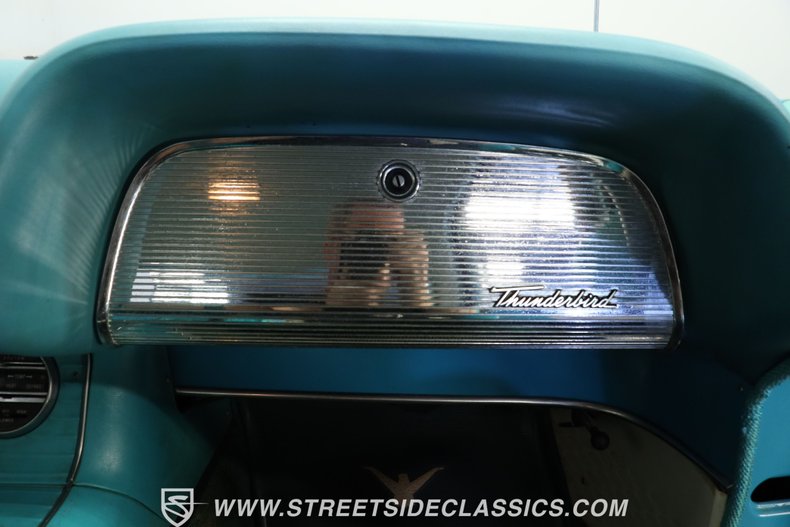 Ford-Thunderbird-1958-Turquoise-Turquoise-42