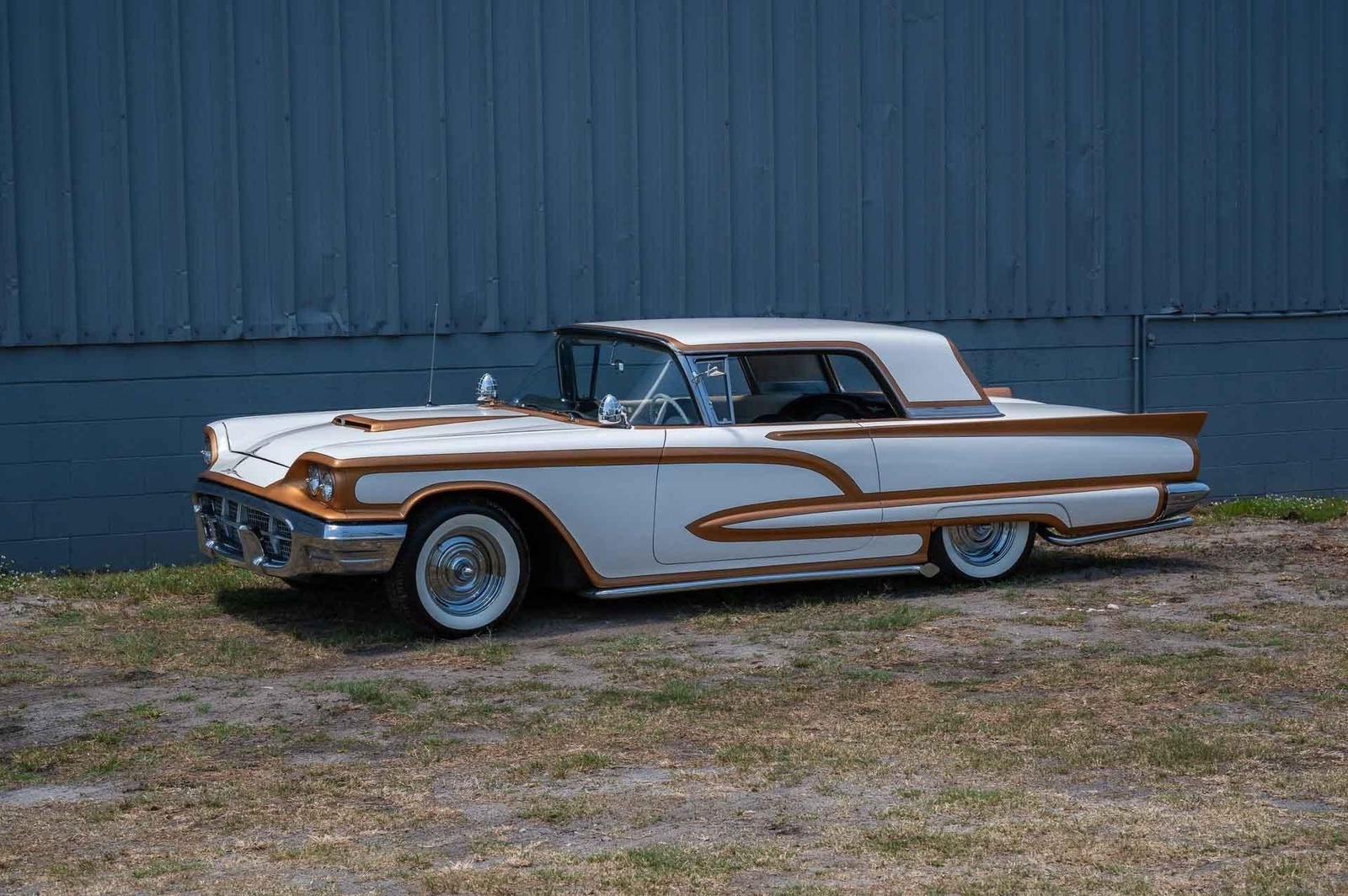 Ford-Thunderbird-1960-2-Door-13