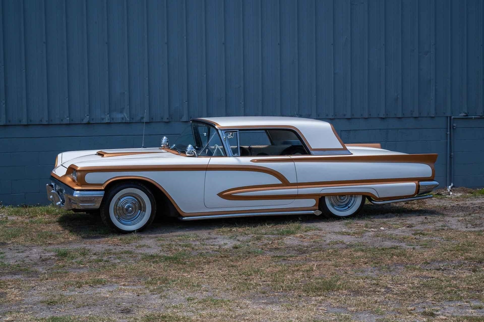 Ford-Thunderbird-1960-2-Door-14