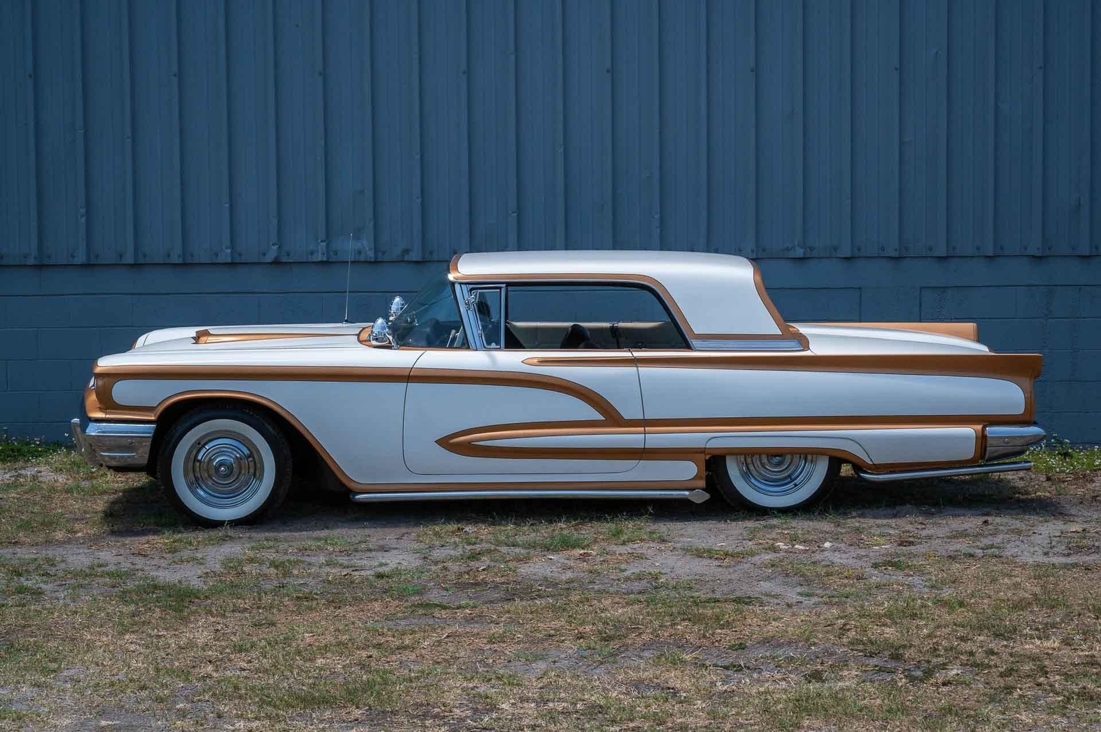 Ford-Thunderbird-1960-2-Door-15