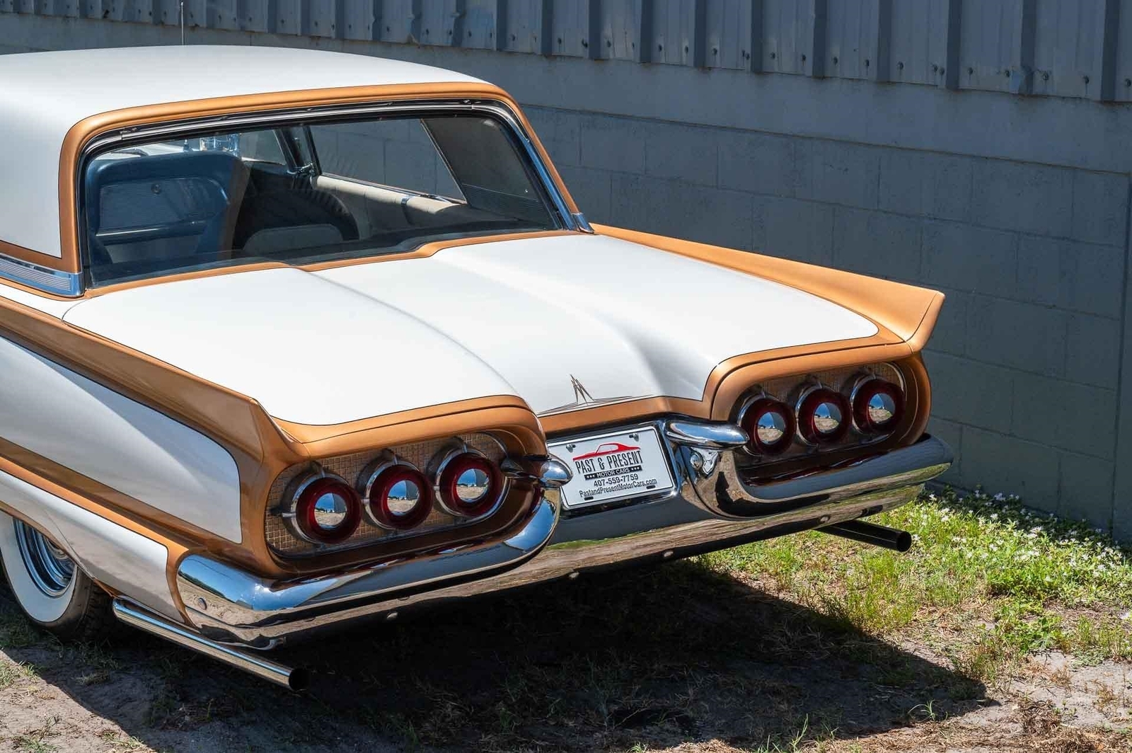 Ford-Thunderbird-1960-2-Door-18