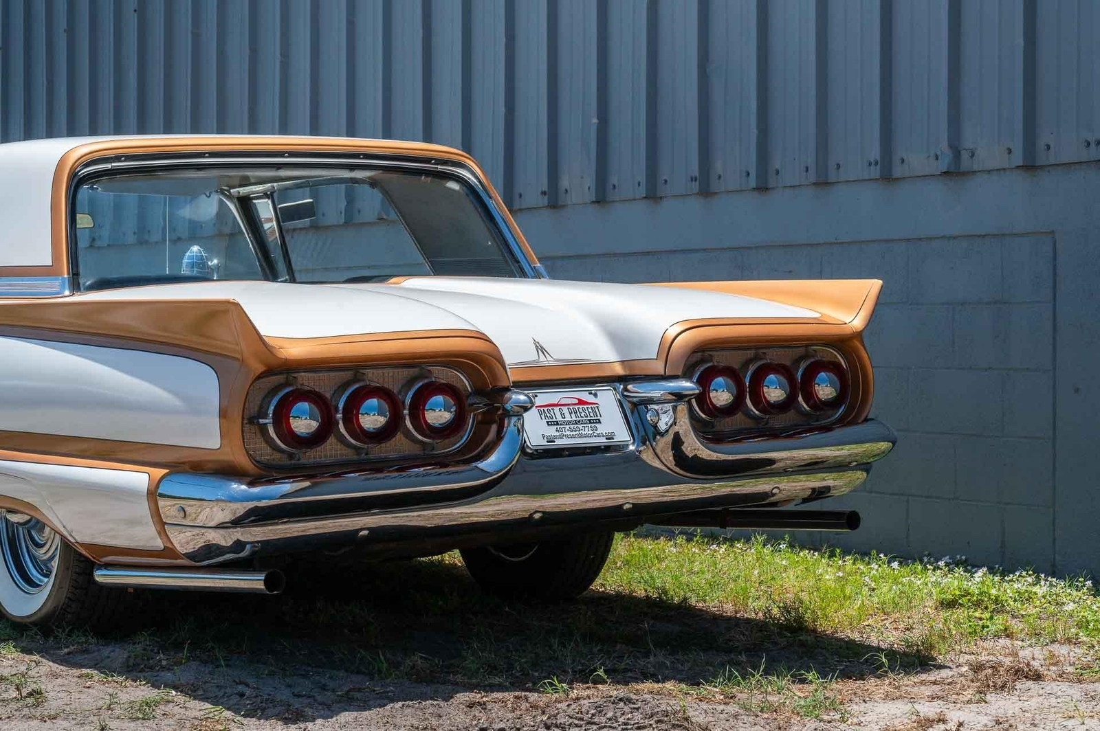 Ford-Thunderbird-1960-2-Door-19