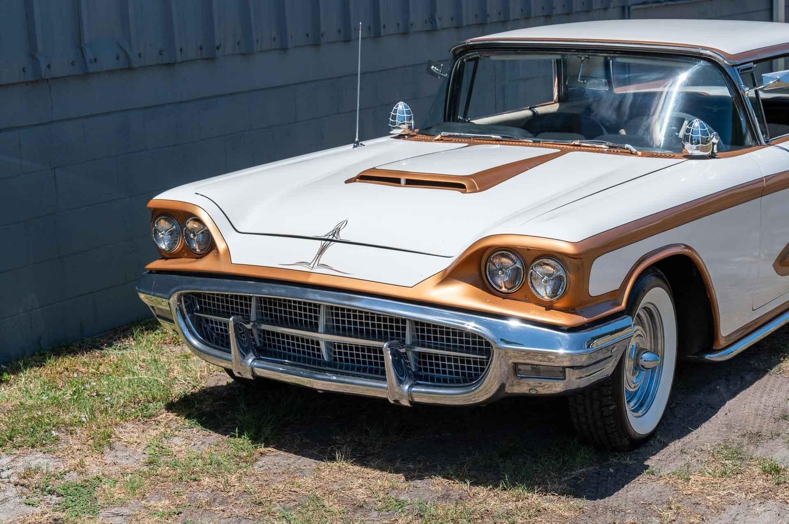 Ford-Thunderbird-1960-2-Door-23