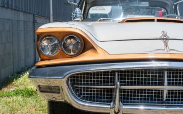 Ford-Thunderbird-1960-2-Door-27
