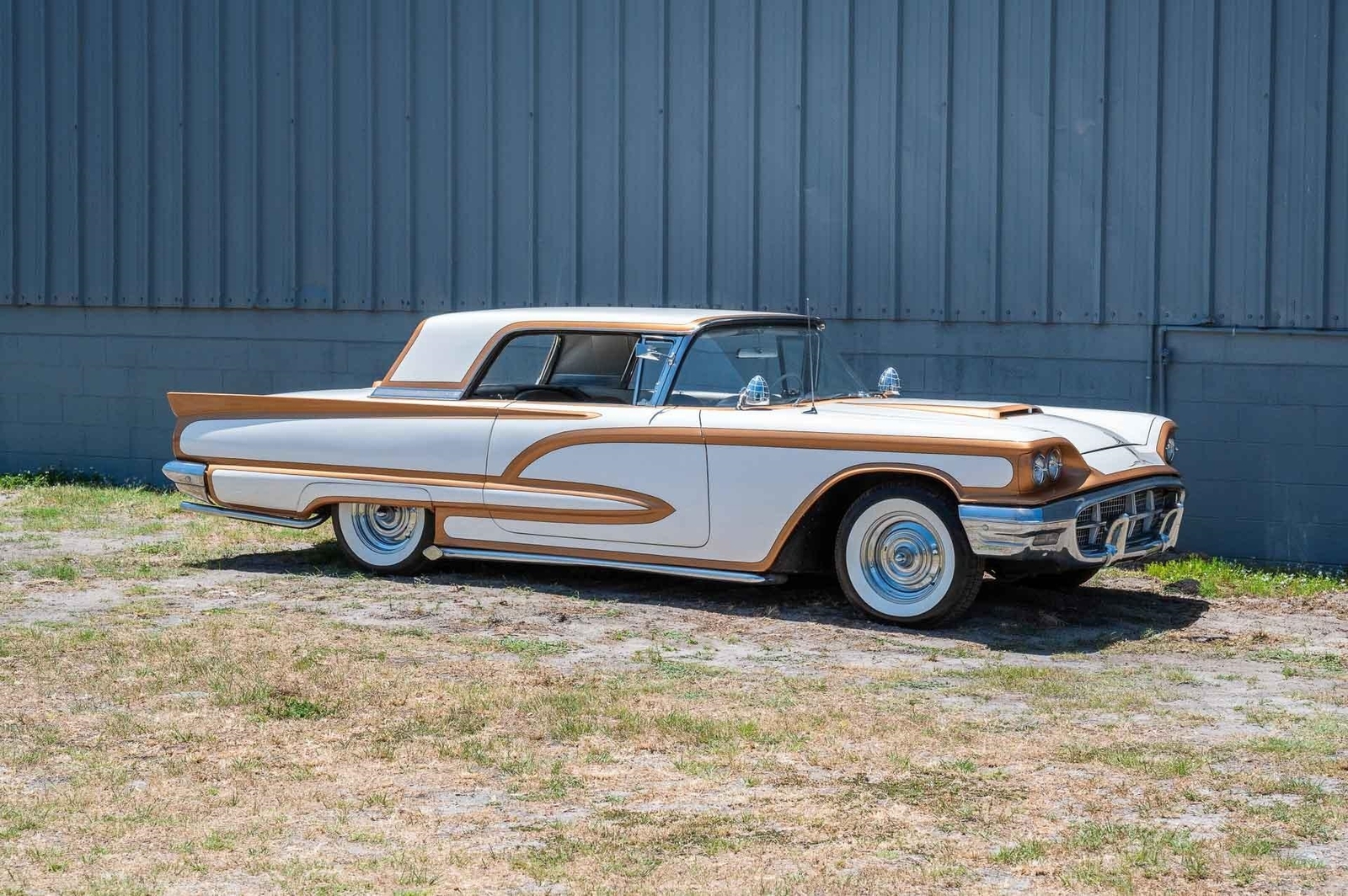 Ford-Thunderbird-1960-2-Door-32