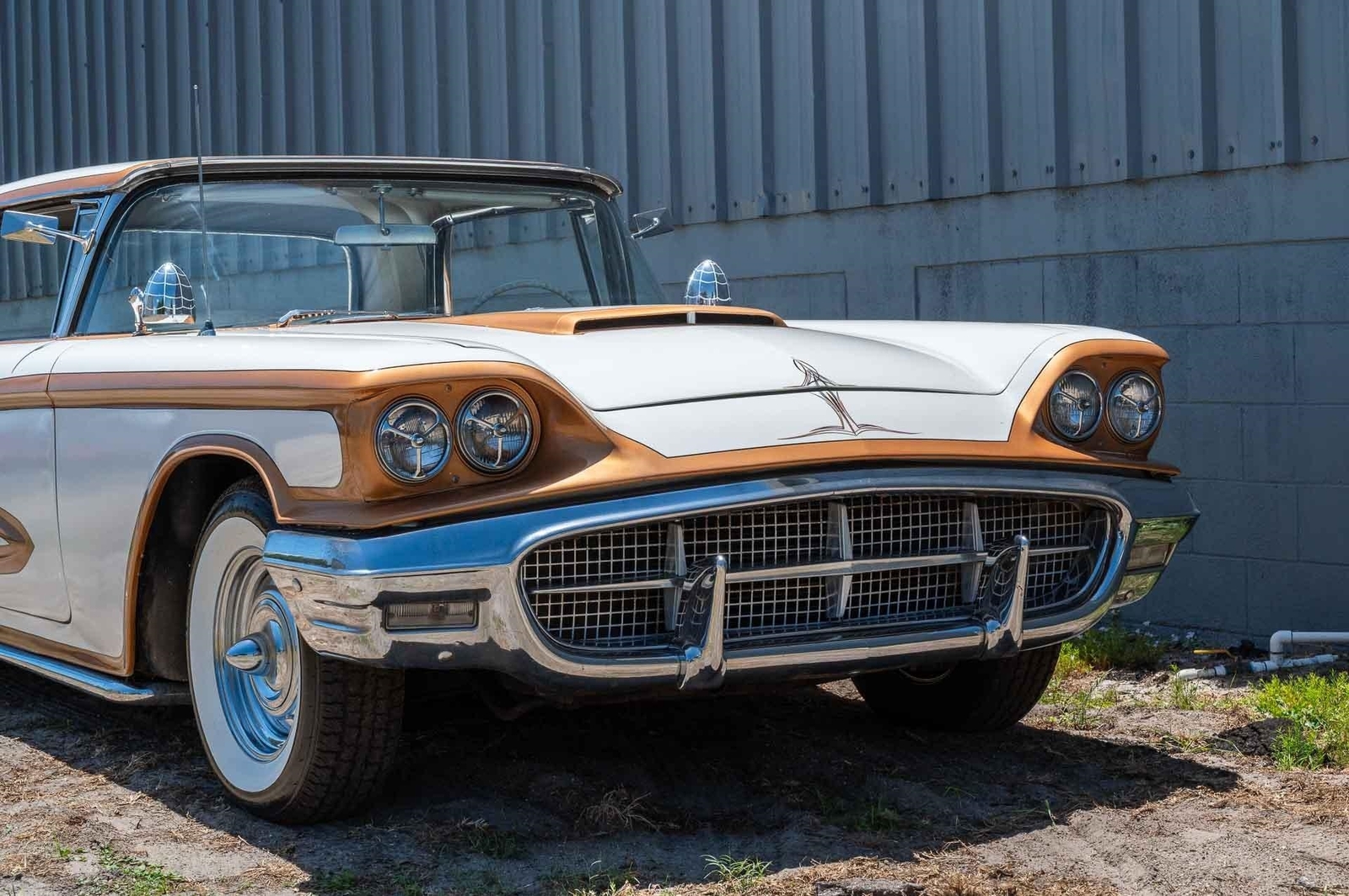 Ford-Thunderbird-1960-2-Door-35