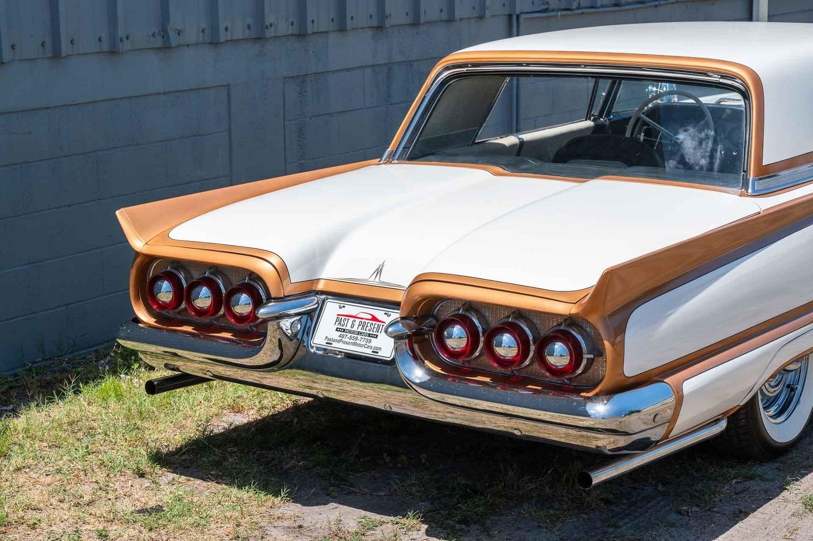 Ford-Thunderbird-1960-2-Door-39