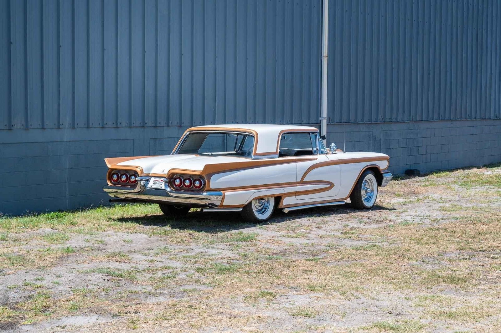 Ford-Thunderbird-1960-2-Door-5