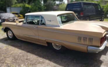 Ford-Thunderbird-1960-Coupe-2