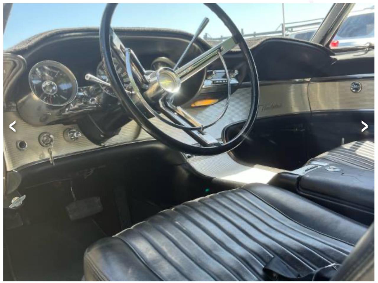 Ford-Thunderbird-1961-White-Black-10