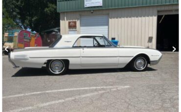Ford-Thunderbird-1961-White-Black-3