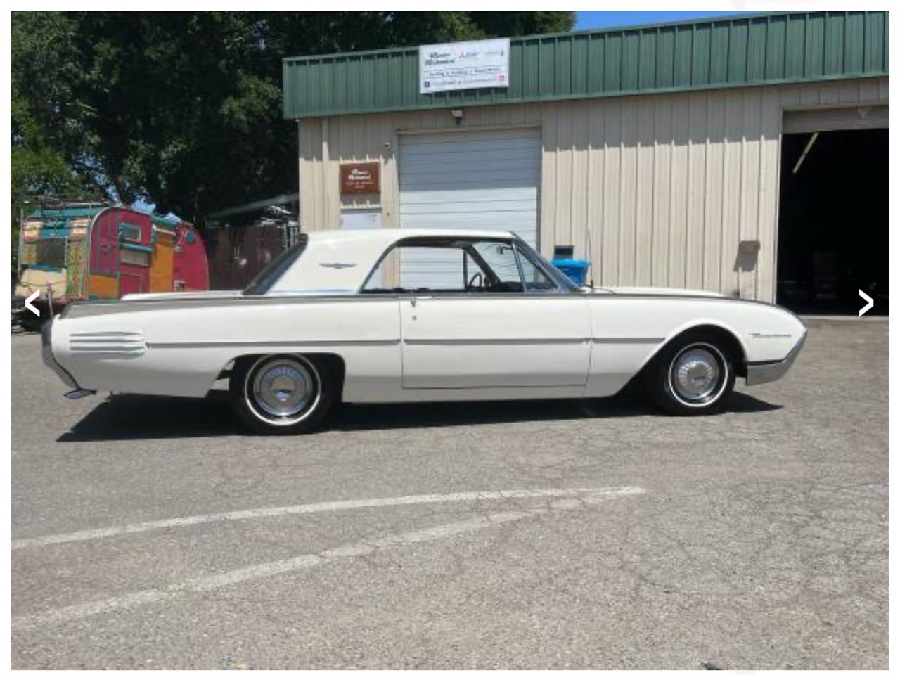 Ford-Thunderbird-1961-White-Black-3