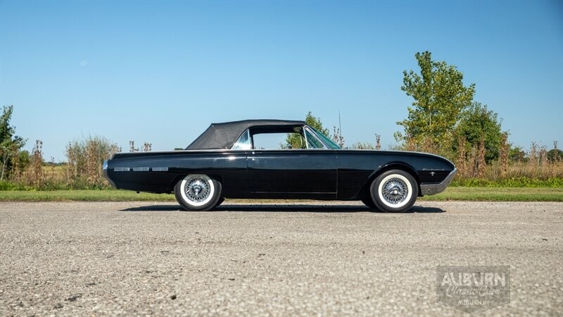 Ford-Thunderbird-1962-12