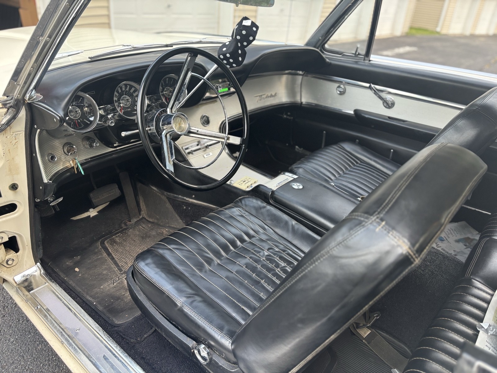 Ford-Thunderbird-1962-4