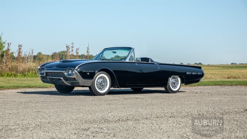 Ford Thunderbird 1962 --