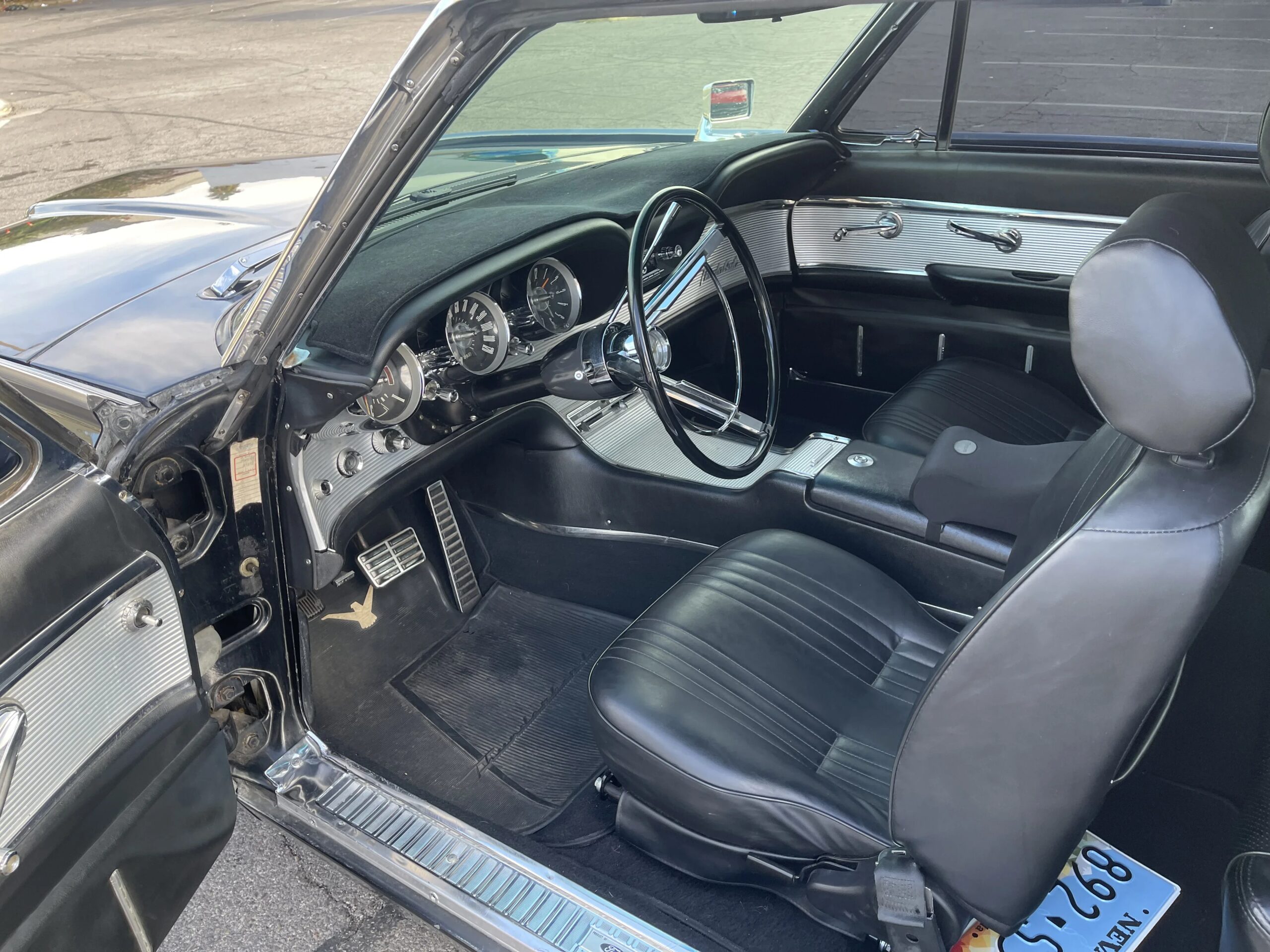 Ford-Thunderbird-1963-Black-Black-12
