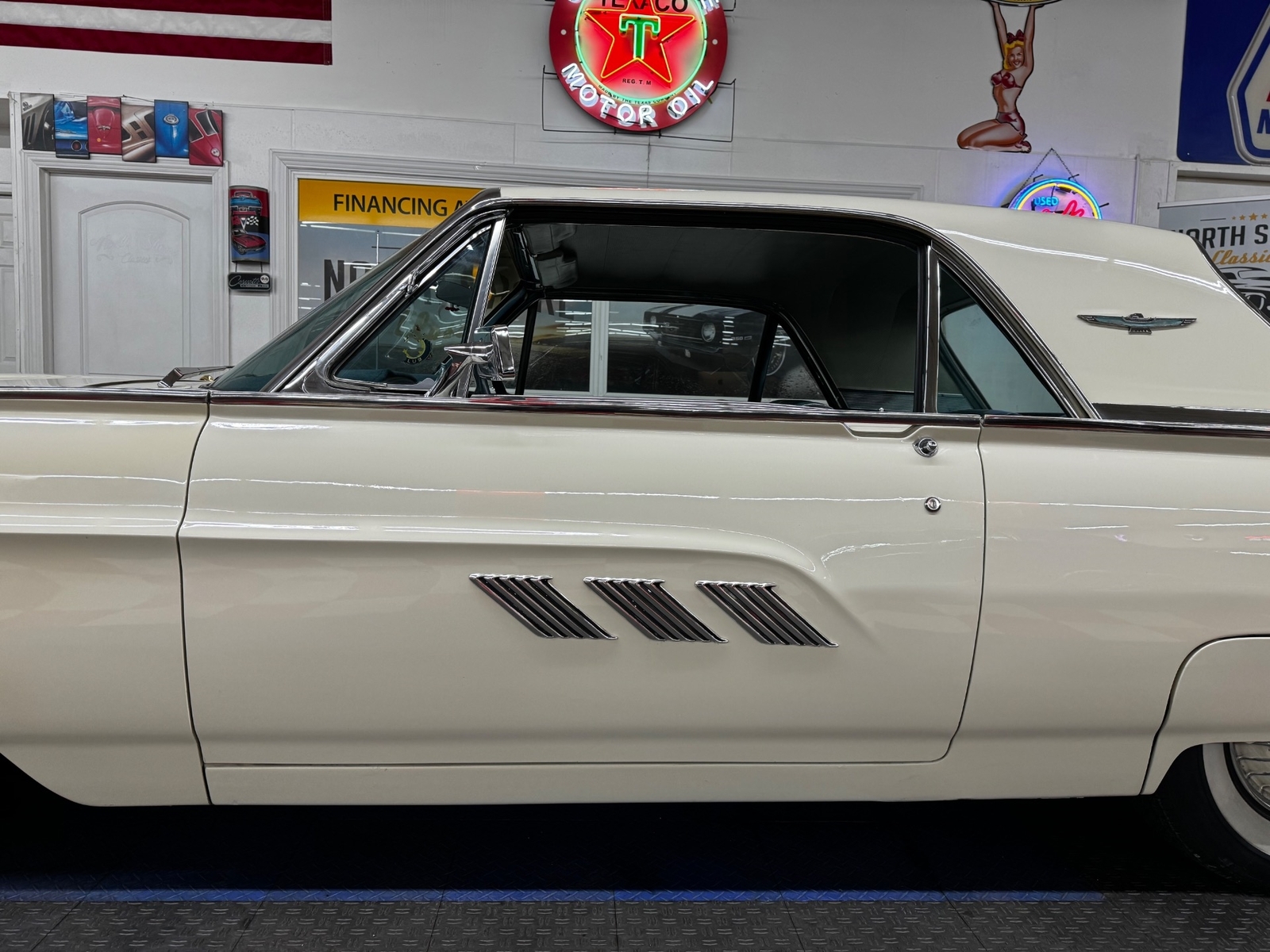 Ford-Thunderbird-1963-Coupe-22