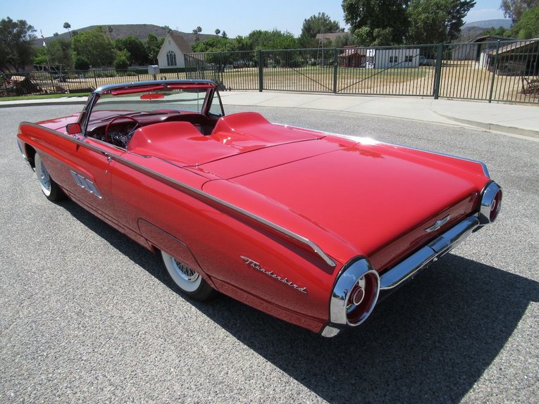 Ford-Thunderbird-1963-Rangoon-Red-Red-15