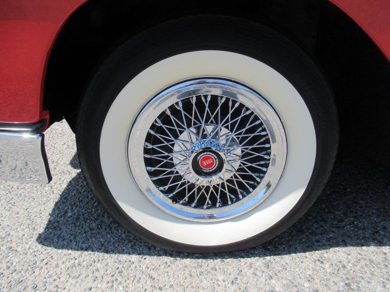 Ford-Thunderbird-1963-Rangoon-Red-Red-3
