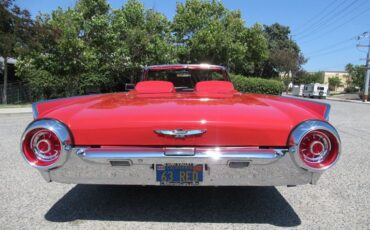 Ford-Thunderbird-1963-Rangoon-Red-Red-9