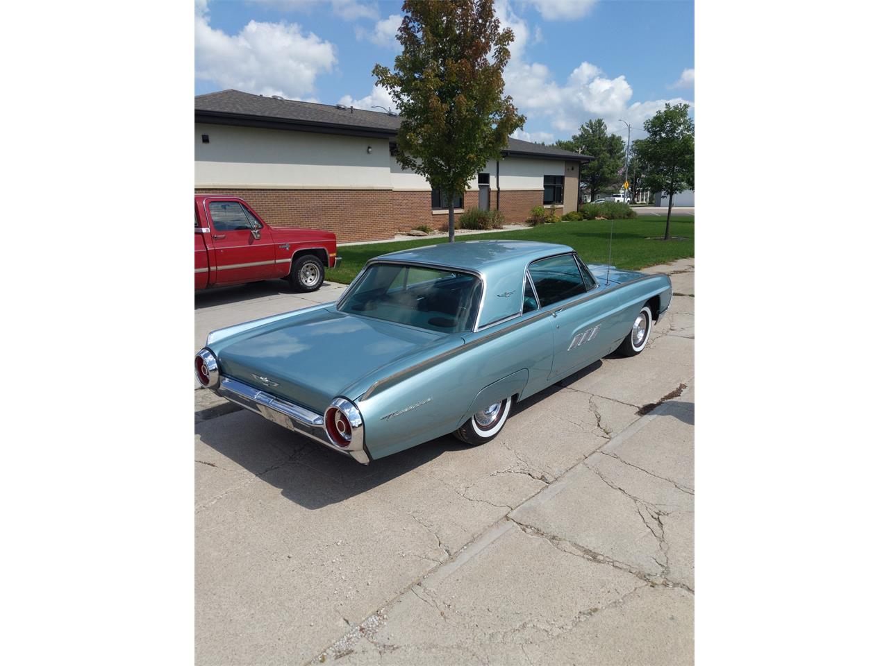 Ford-Thunderbird-1963-patrician-green-med-turquoise-2