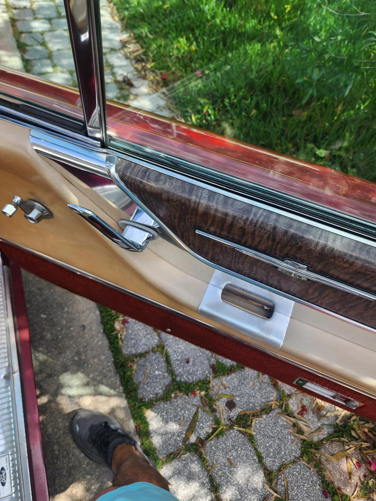 Ford-Thunderbird-1965-Beige-17
