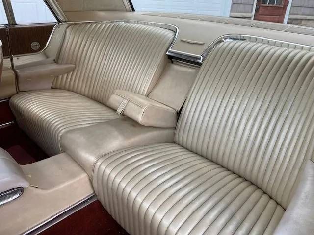 Ford-Thunderbird-1965-Copper-13