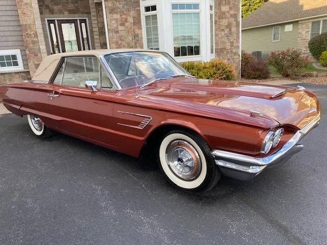 Ford-Thunderbird-1965-Copper-37