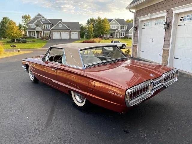 Ford-Thunderbird-1965-Copper-9