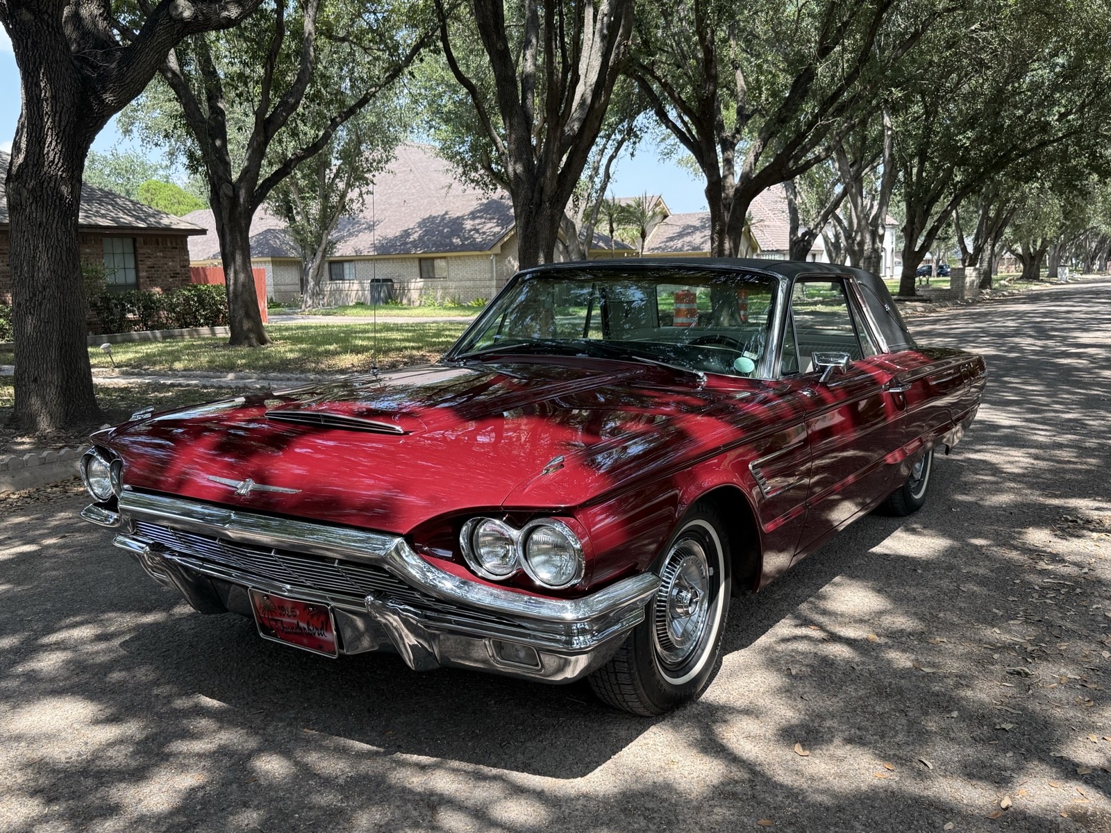 Ford-Thunderbird-1965-Coupe-9