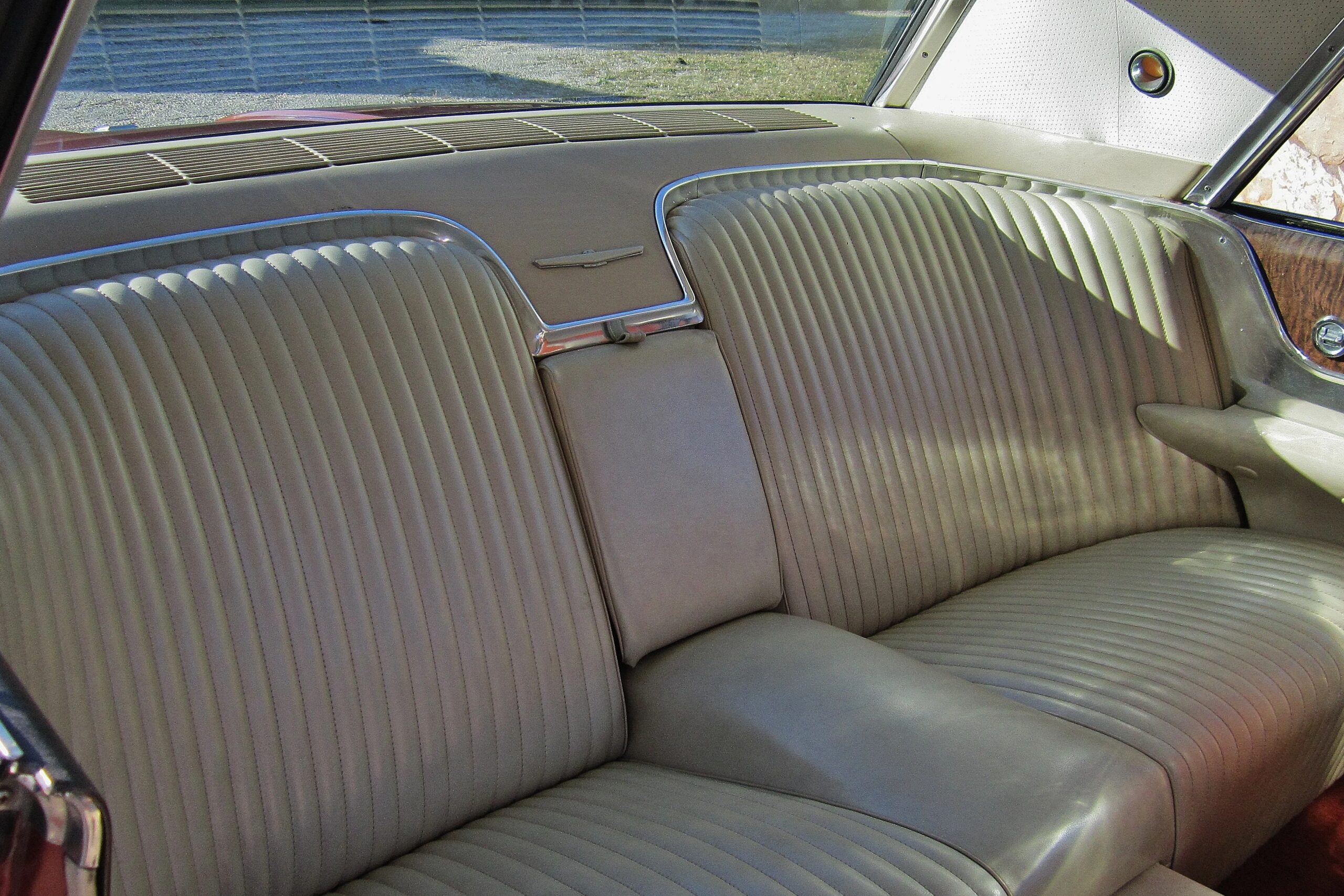 Ford-Thunderbird-1965-Other-White-16