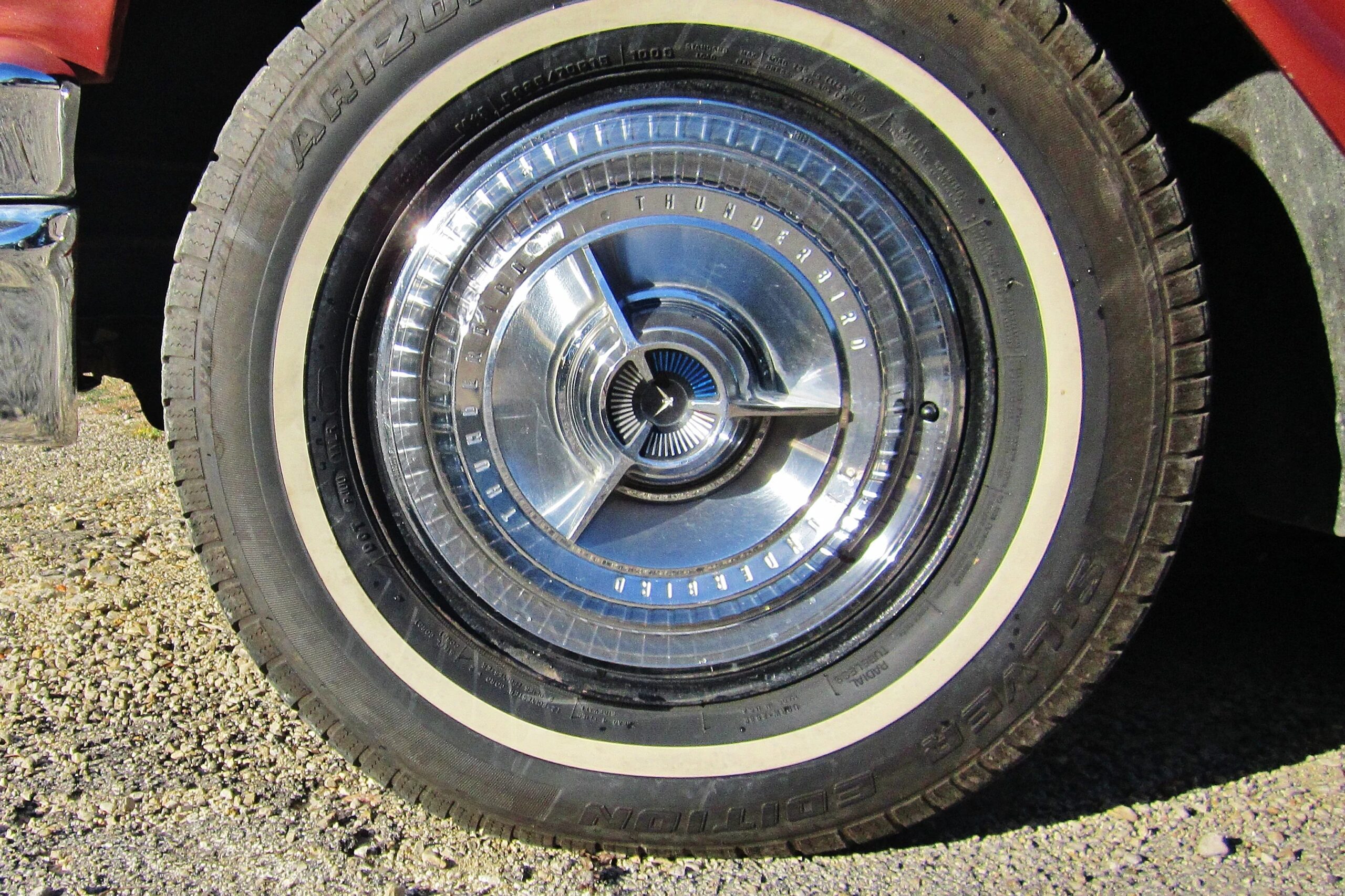 Ford-Thunderbird-1965-Other-White-8