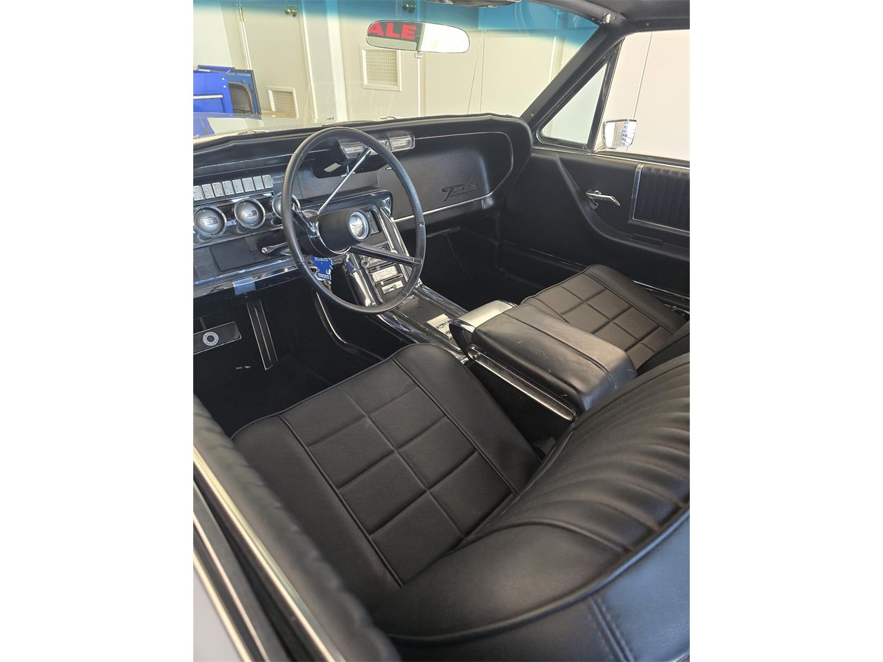Ford-Thunderbird-1966-Chroma-Blue-Black-6