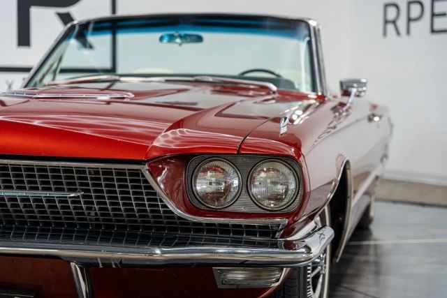 Ford-Thunderbird-1966-Convertible-32