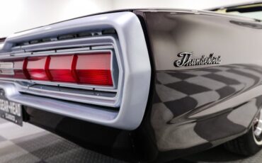 Ford-Thunderbird-1966-Maroon-BLACK-13