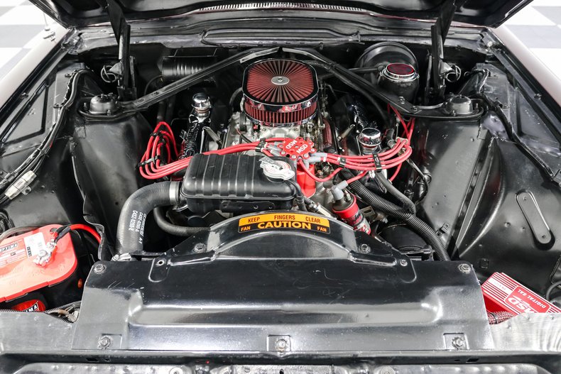 Ford-Thunderbird-1966-Maroon-BLACK-15