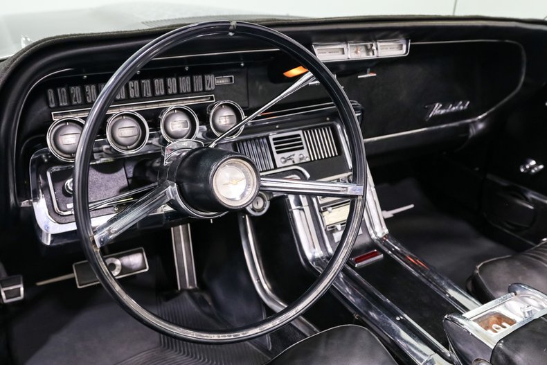 Ford-Thunderbird-1966-Maroon-BLACK-18