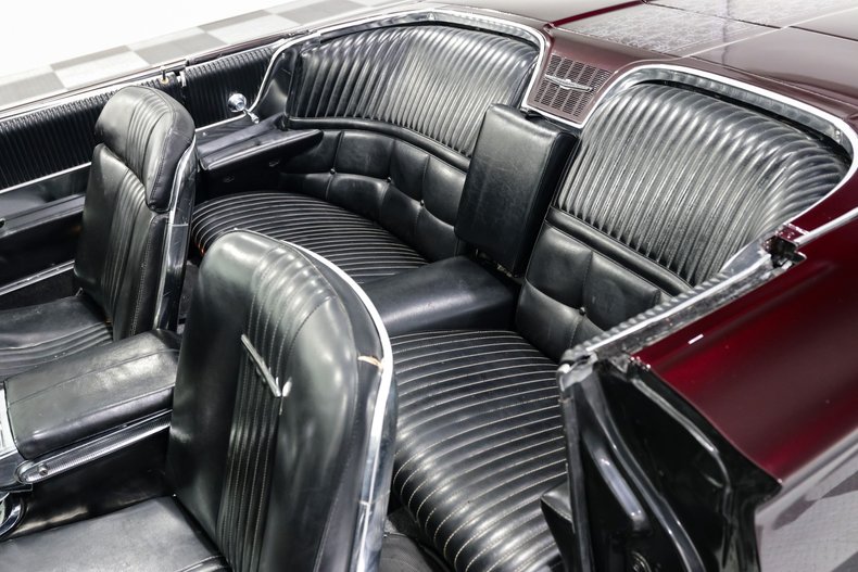Ford-Thunderbird-1966-Maroon-BLACK-20
