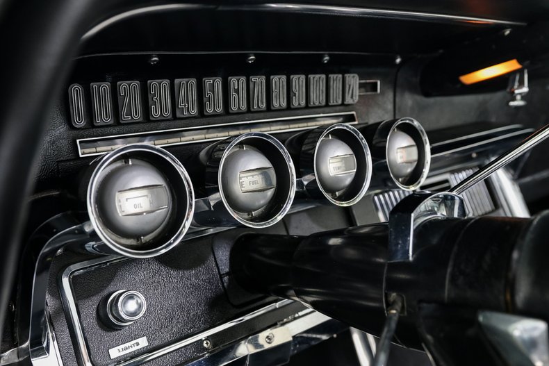 Ford-Thunderbird-1966-Maroon-BLACK-21