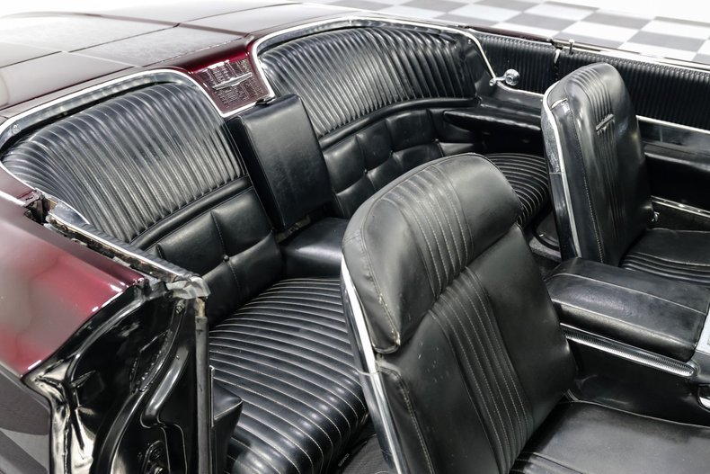 Ford-Thunderbird-1966-Maroon-BLACK-29
