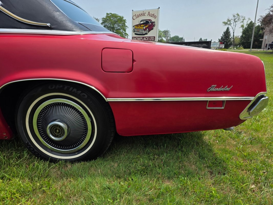 Ford-Thunderbird-1971-18