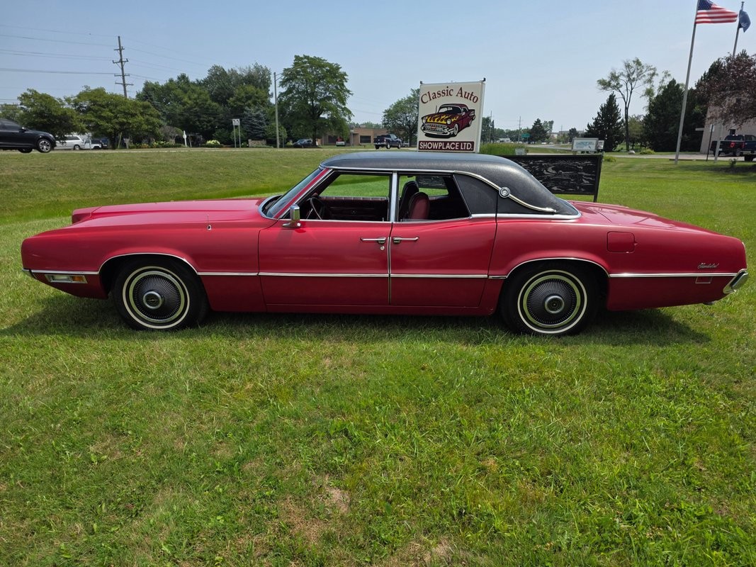 Ford-Thunderbird-1971-2