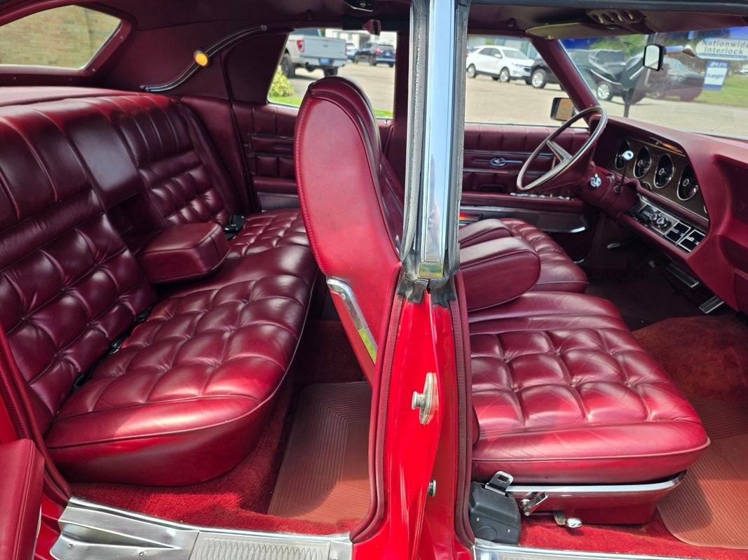 Ford-Thunderbird-1971-26