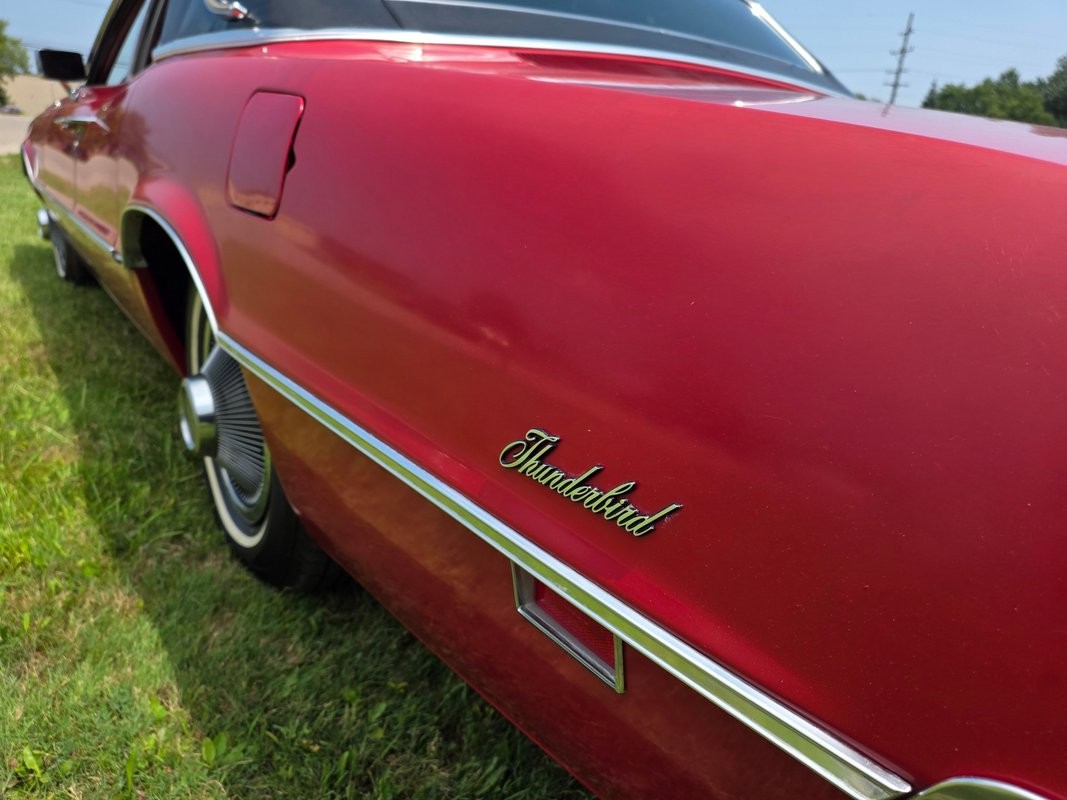 Ford-Thunderbird-1971-3