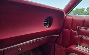 Ford-Thunderbird-1971-35