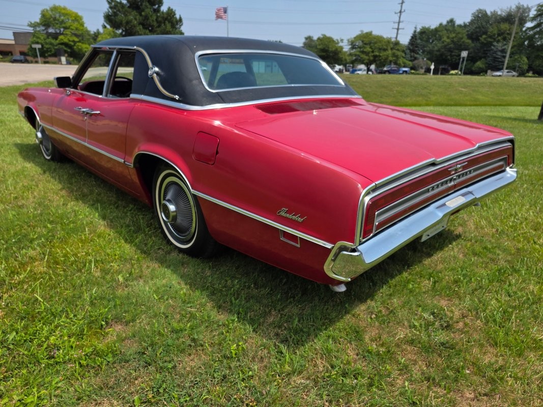 Ford-Thunderbird-1971-4