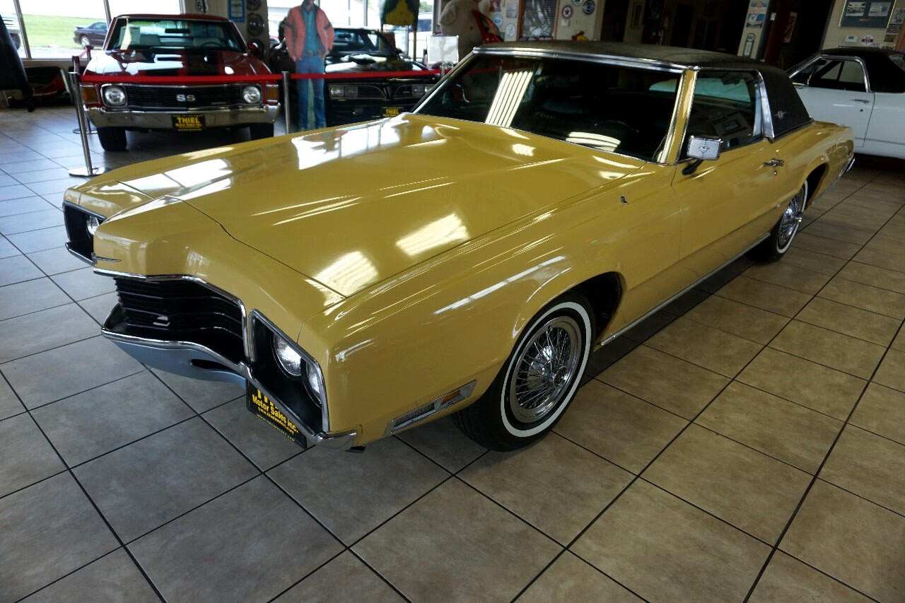 Ford-Thunderbird-1971-Classic-Car-8