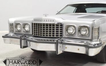 Ford-Thunderbird-1976-Coupe-13