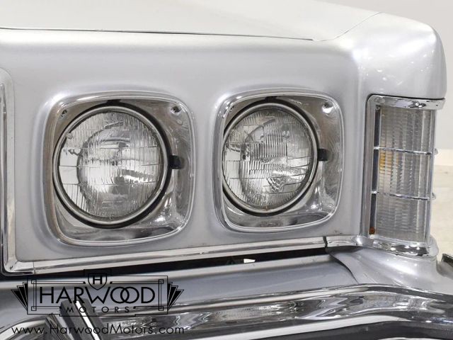 Ford-Thunderbird-1976-Coupe-17